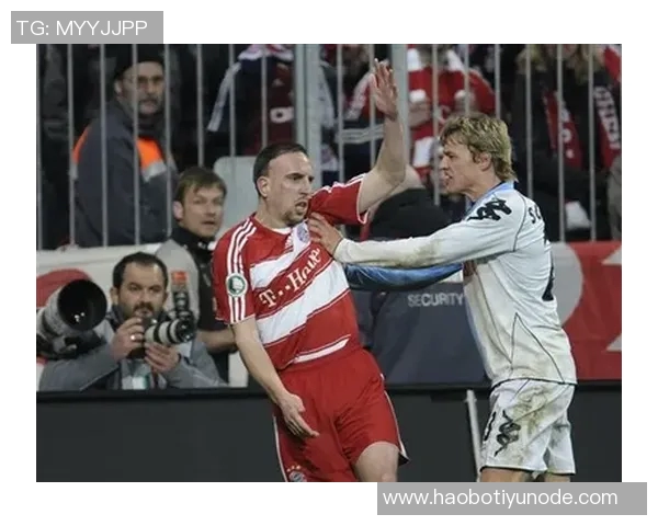 慕尼黑1860主席回应被拜仁球迷侮辱母亲事件表示不会上诉但感到愤怒